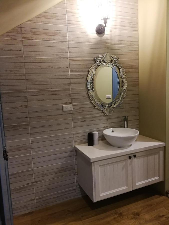 羅東夜市舒果shugo B&B 近清溝夜市 國旅卡特約店 配合手作早餐店及租車行 La Đông Ngoại thất bức ảnh